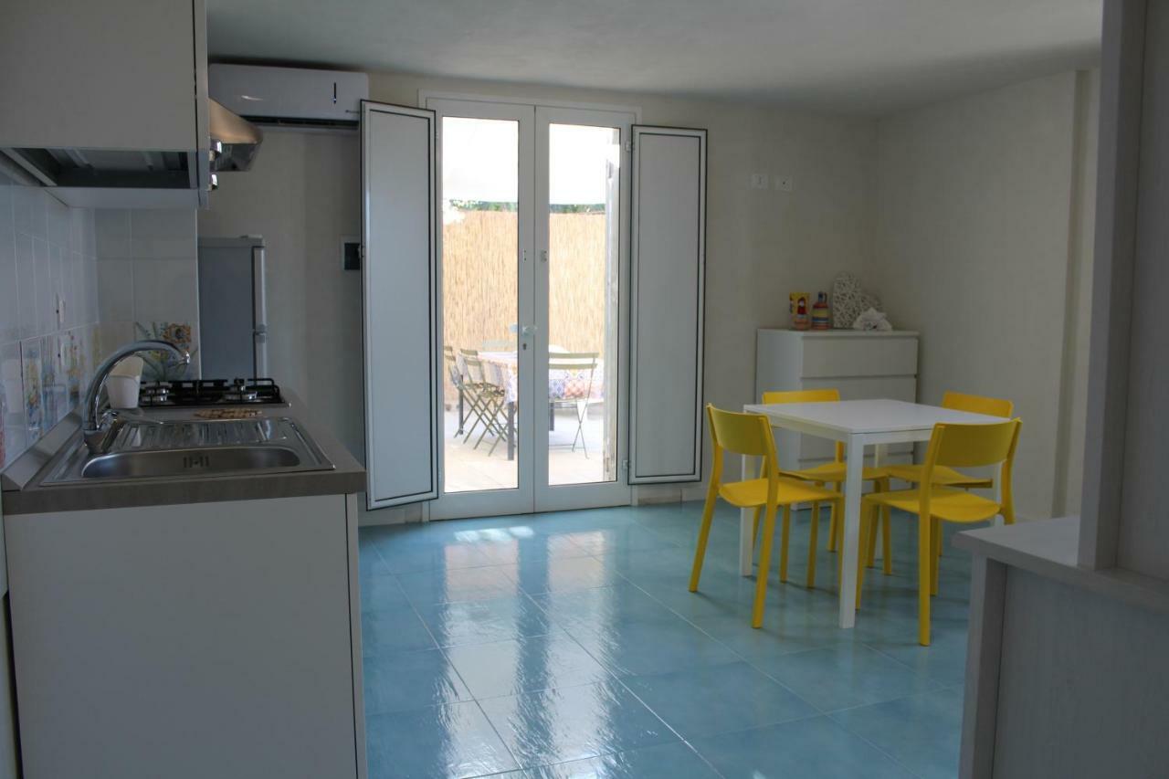 Appartement Acquamarina House On The Beach à Alcamo Marina Extérieur photo