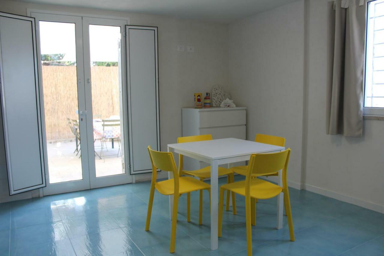 Appartement Acquamarina House On The Beach à Alcamo Marina Extérieur photo