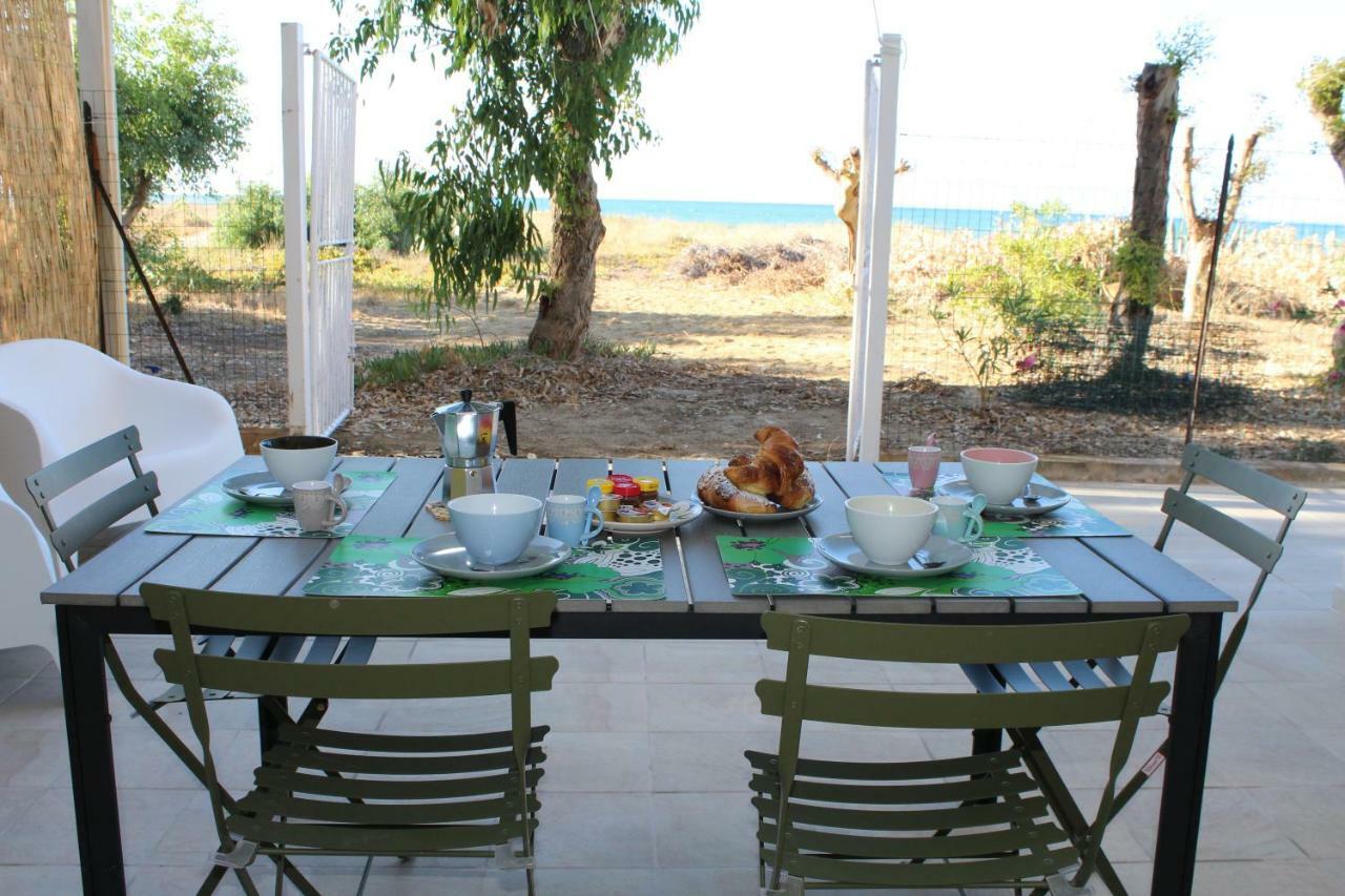 Appartement Acquamarina House On The Beach à Alcamo Marina Extérieur photo